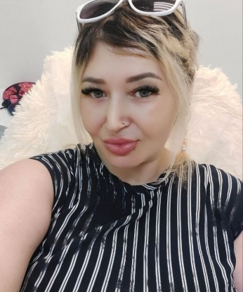 Диночка