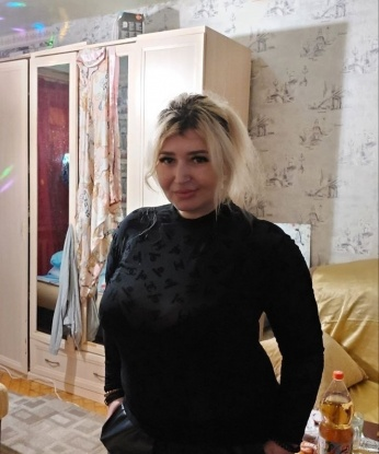 Диночка